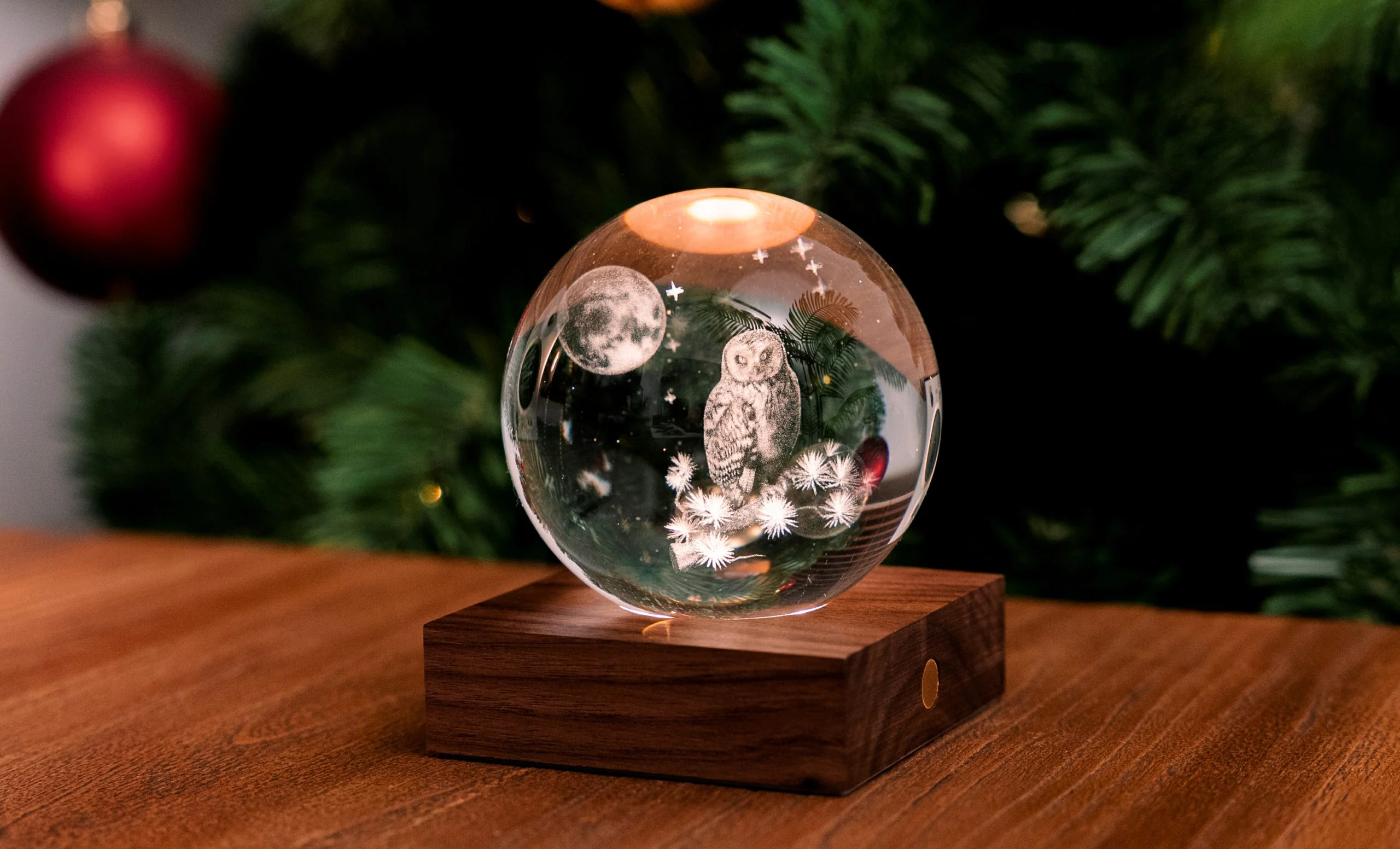 Photo Frames, Plaque & Ornaments